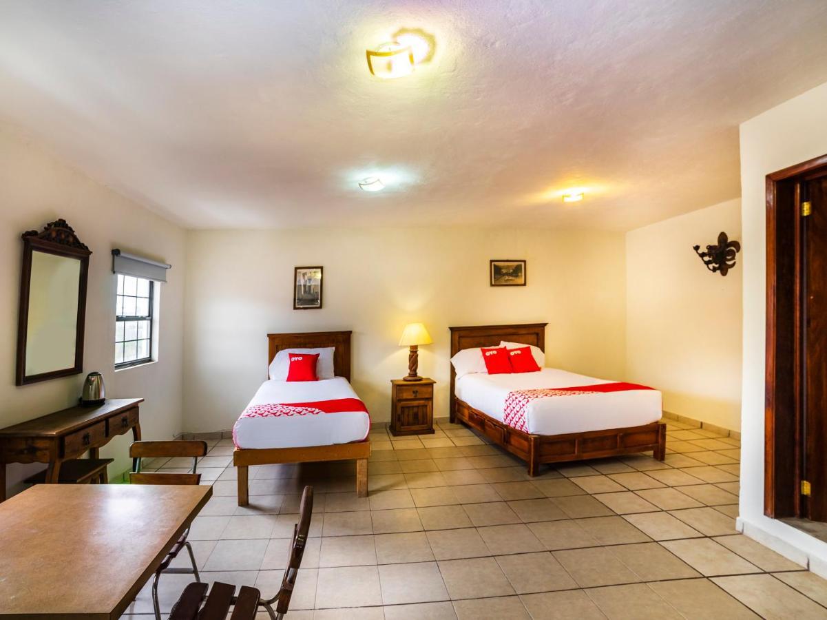 Oyo Casa Banqueta Alta Hotel 4*