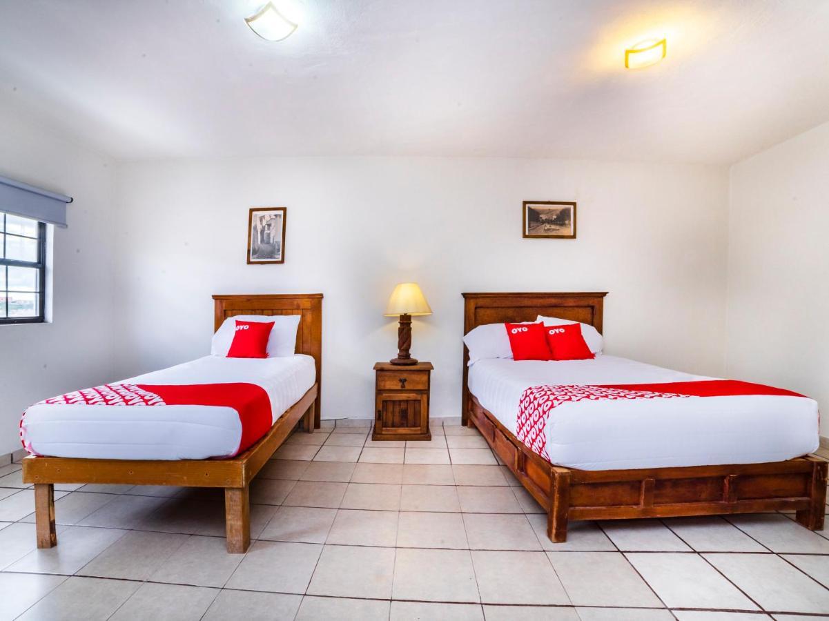 Hotel Oyo Casa Banqueta Alta 4*